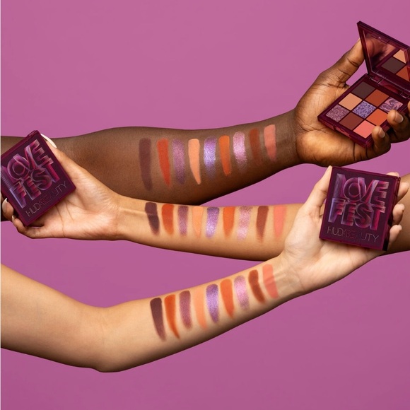 Huda Beauty Love Feast Eyeshadow Palette - Picture 3 of 3